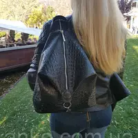 Рюкзак женский "Парис" натуральная кожа, черная с тиснением под крокодила